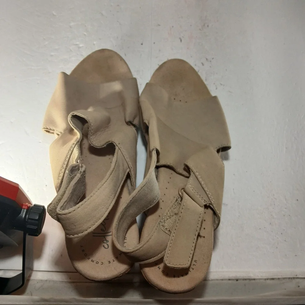 Clarks collection wedge